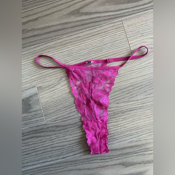 PrettyLittleThing Plus Violet Floral Embroidery Lace 3 Piece Lingerie Set - Picture 10 of 13